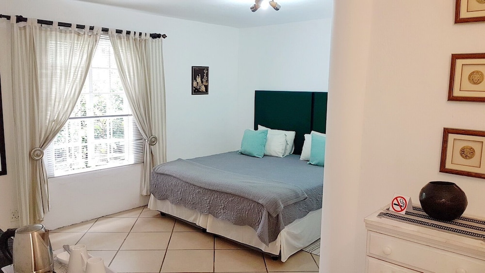COMFORT, DOUBLE OR TWIN BED