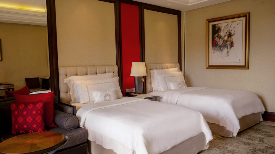 Ultimate, Premier, Twin Beds