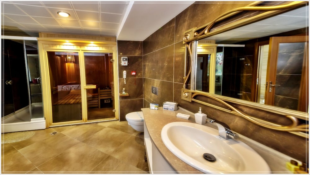 GRAND ASYA HOTEL 70/71