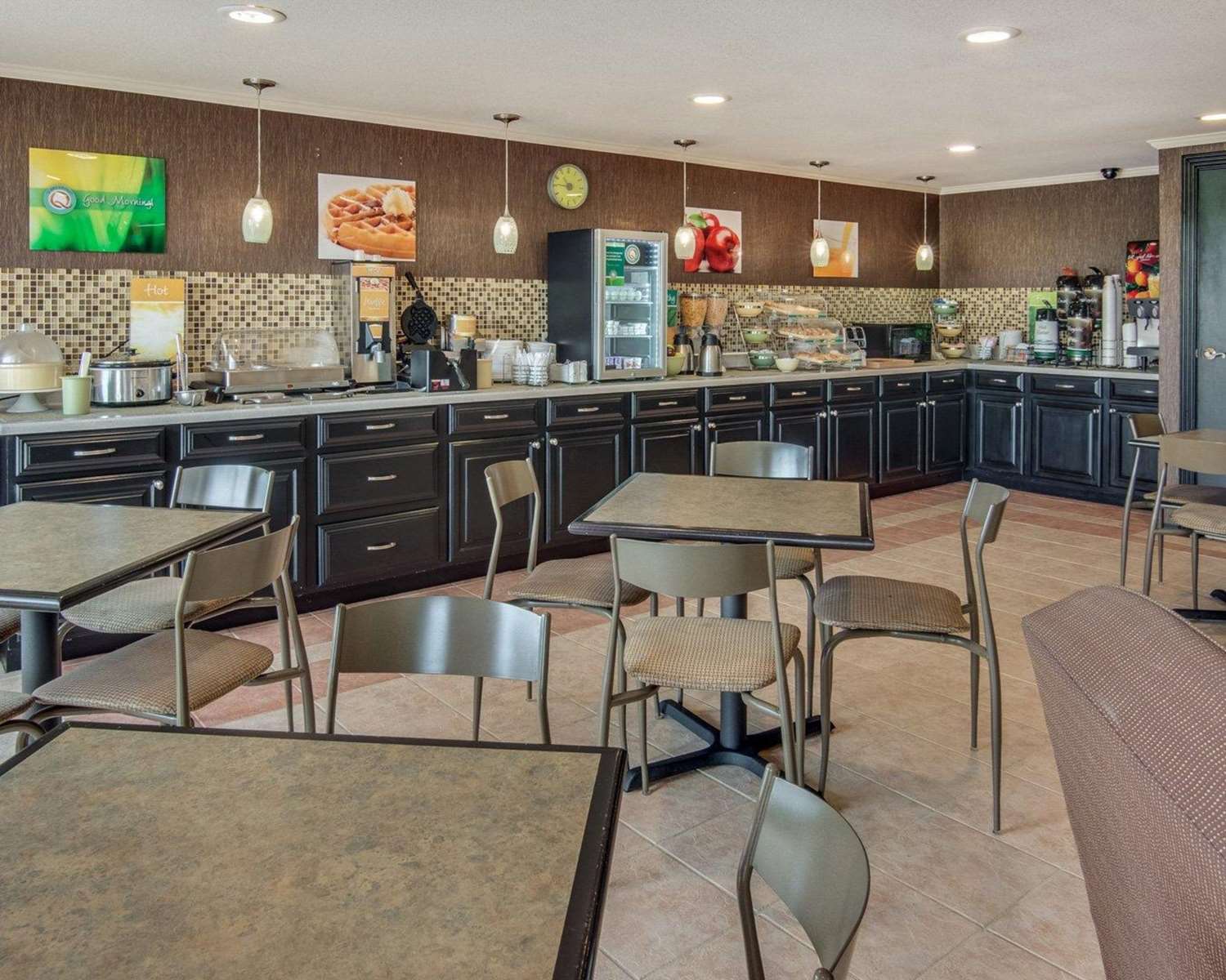 Quality Inn Mount Pleasant 8/13