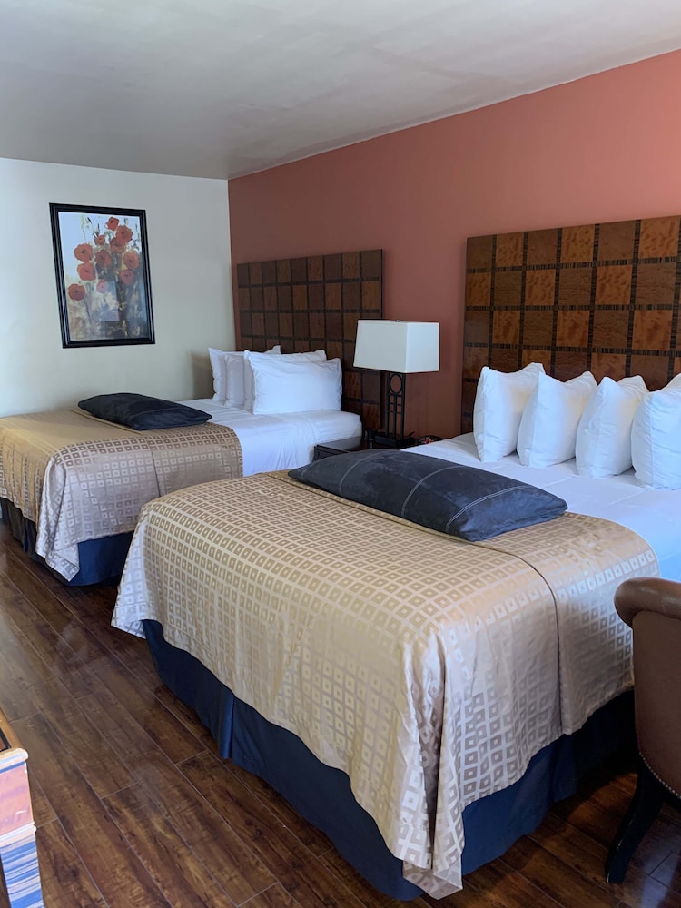 Matterhorn Inn Ouray 9/56