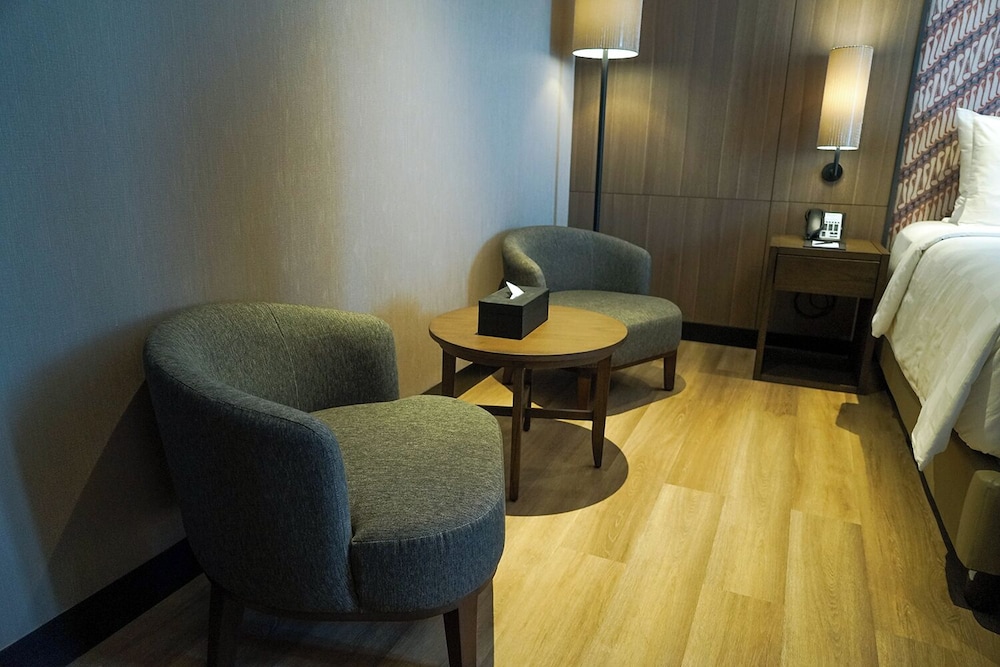 Swiss-Belhotel Airport Yogyakarta 50/68