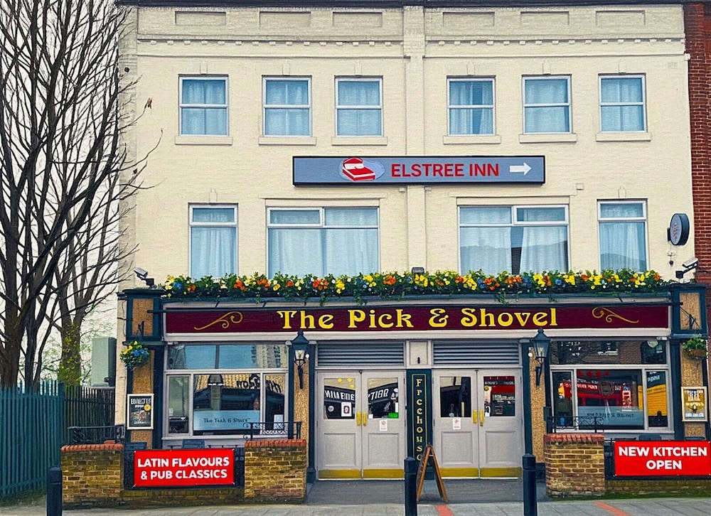 Elstree Inn 4/55