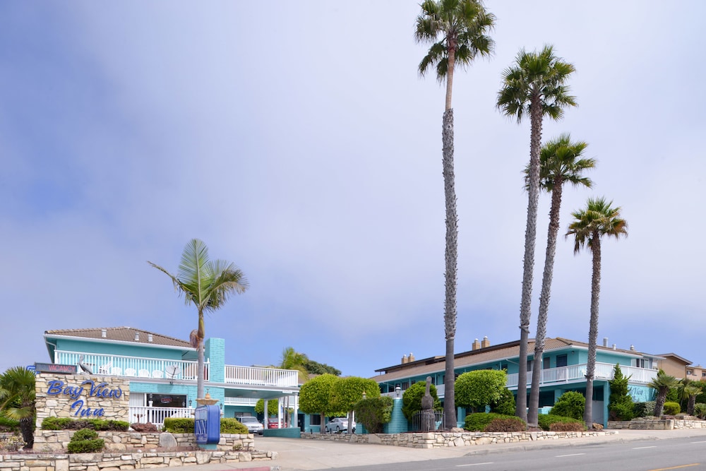Bay View Inn 2/53