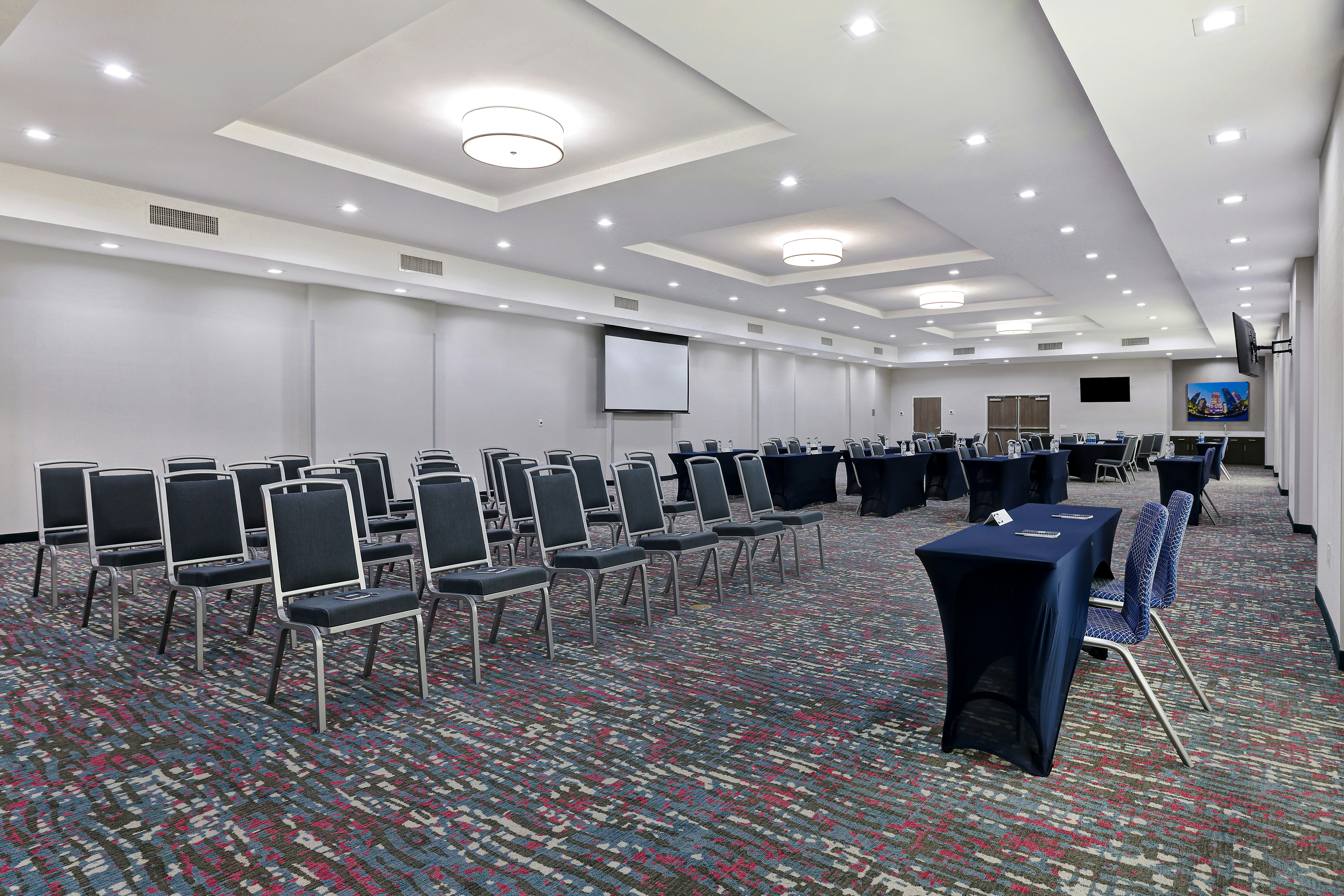 Hampton Inn and Suites Houston East Beltway 8 51/58