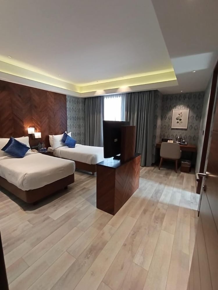 Golkonda Resorts Spa 12/49