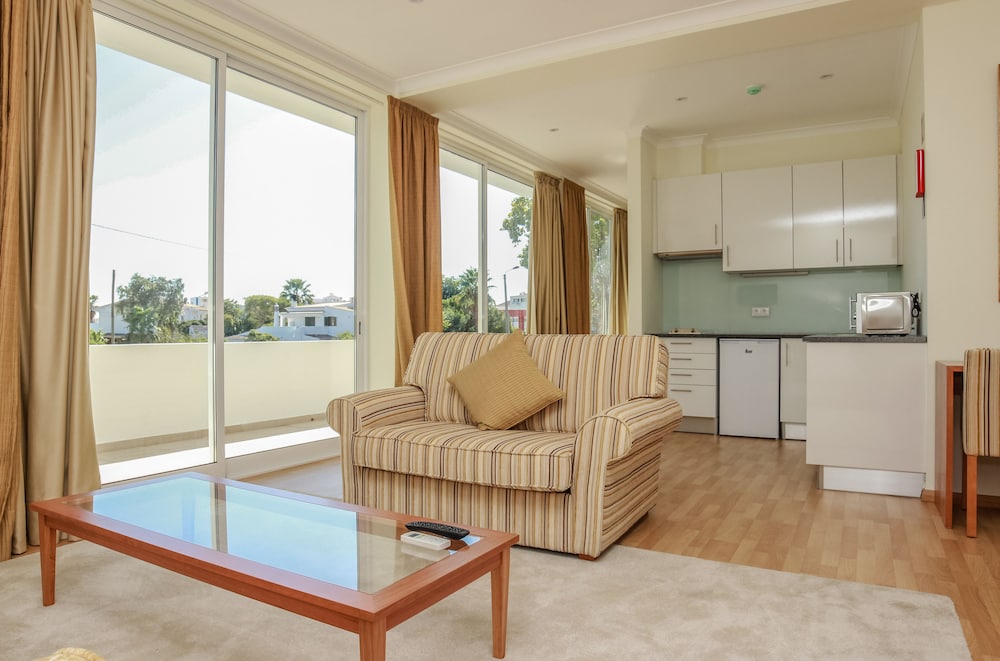 Lagoa Apartment Hotel 37/52