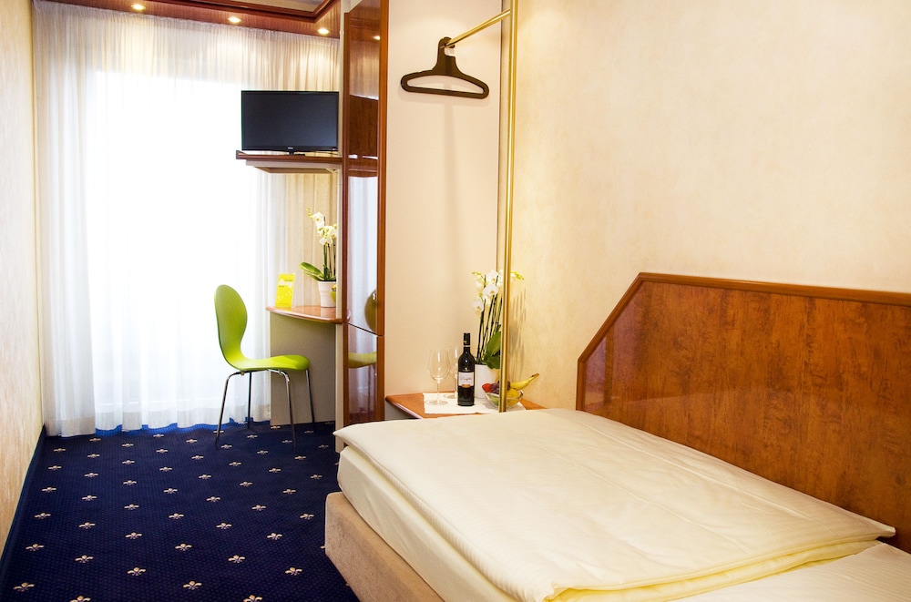 Hotel Sonnenhof 12/50