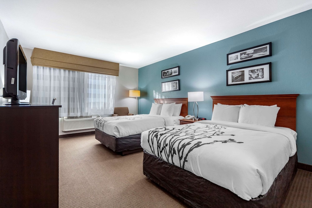 Sleep Inn & Suites Hays I-70 30/59