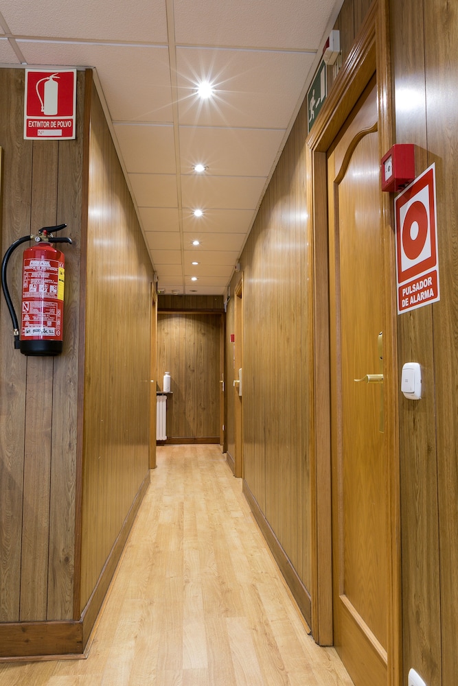 Hotel 139 13/63