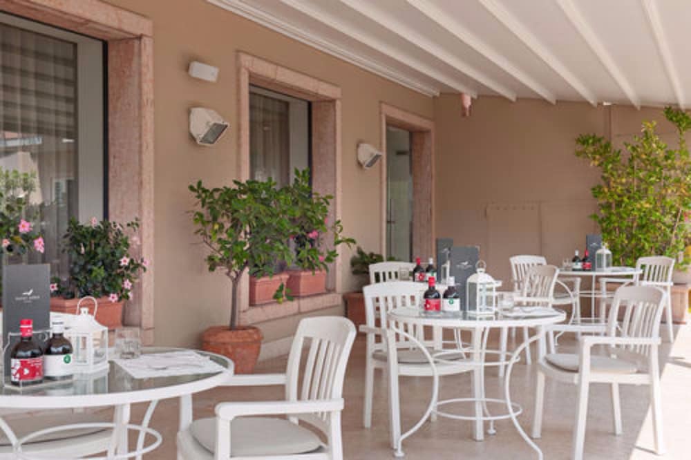 Hotel Eden 45/66