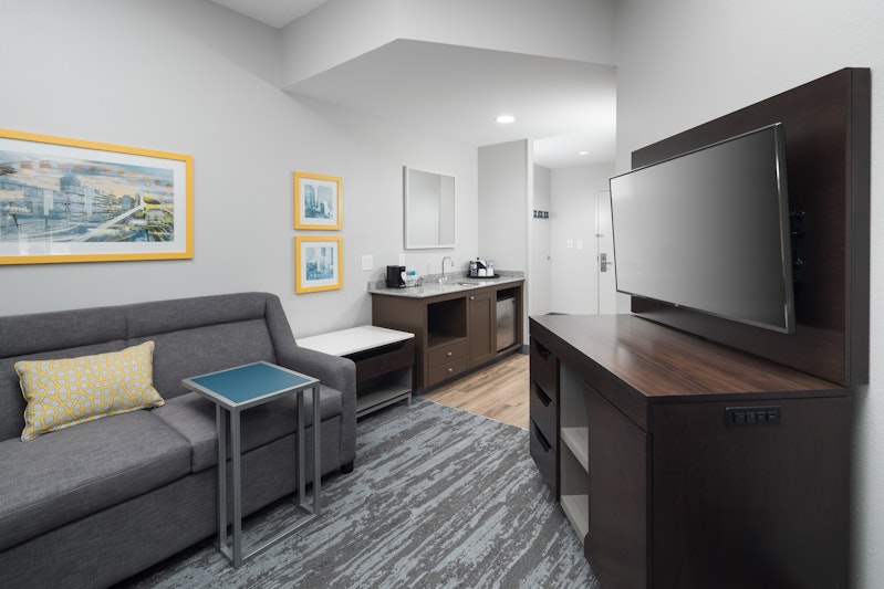 Hampton Inn and Suites Atlanta Downtown 36/56