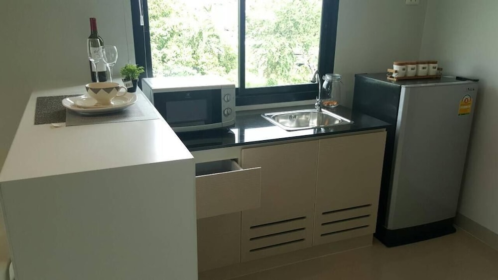JK Living Hotel and Service Apartment 47/67