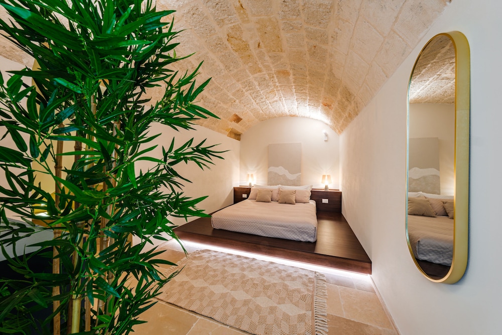 Palazzo Clemente 37/50
