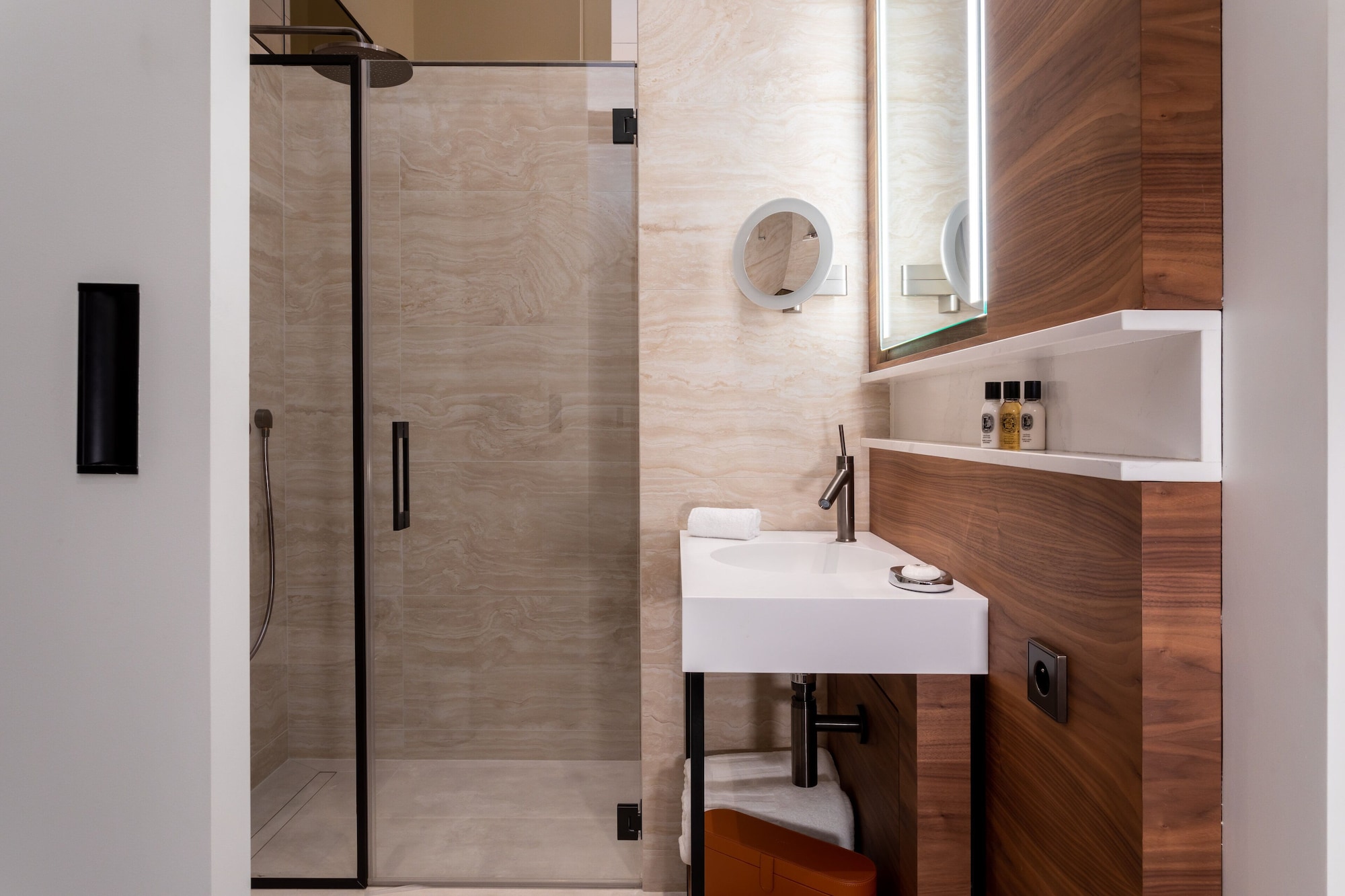 Premium, King Bed, InterContinental Paris - Champs-Elysees Etoile 5/6