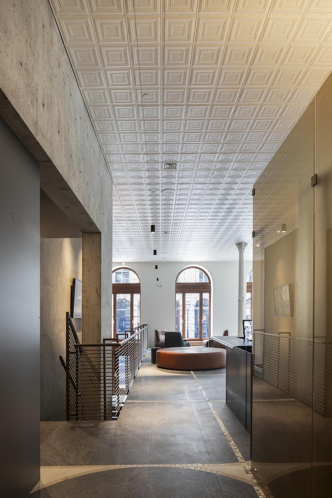 Hotel Gault 10/78