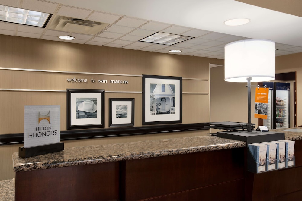 Hampton Inn Suites San Marcos 7/44