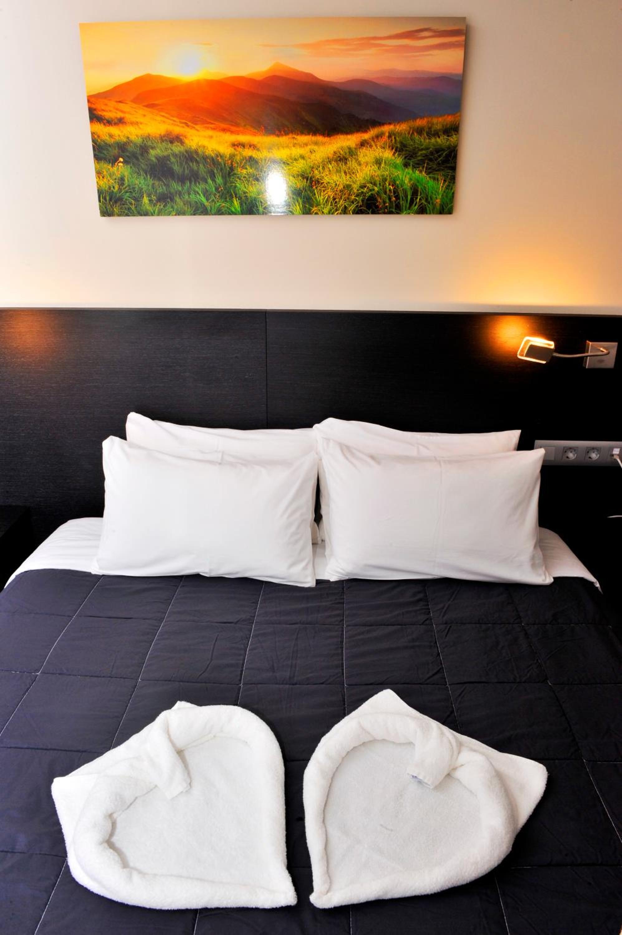 6 Bis HOTEL 40/58