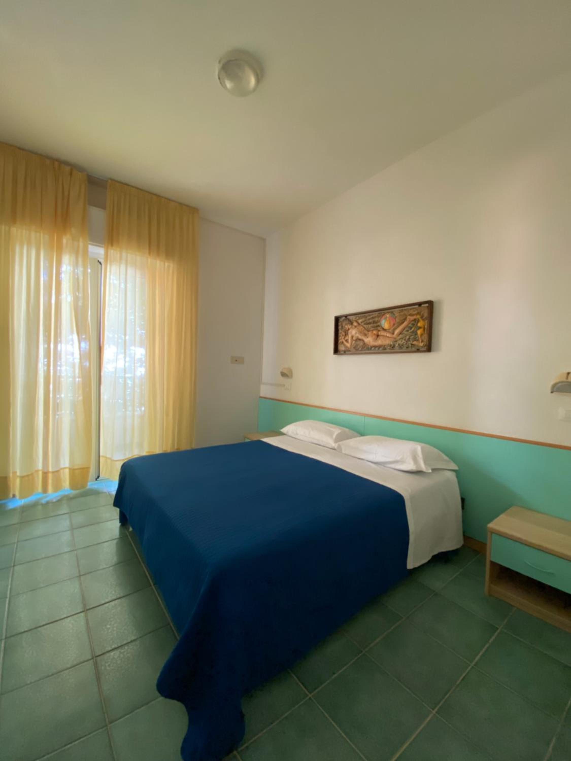 غرفة اقتصادية بسرير مزدوج أو سريرين منفصلين بشرفة، Hotel Plaza 3/10