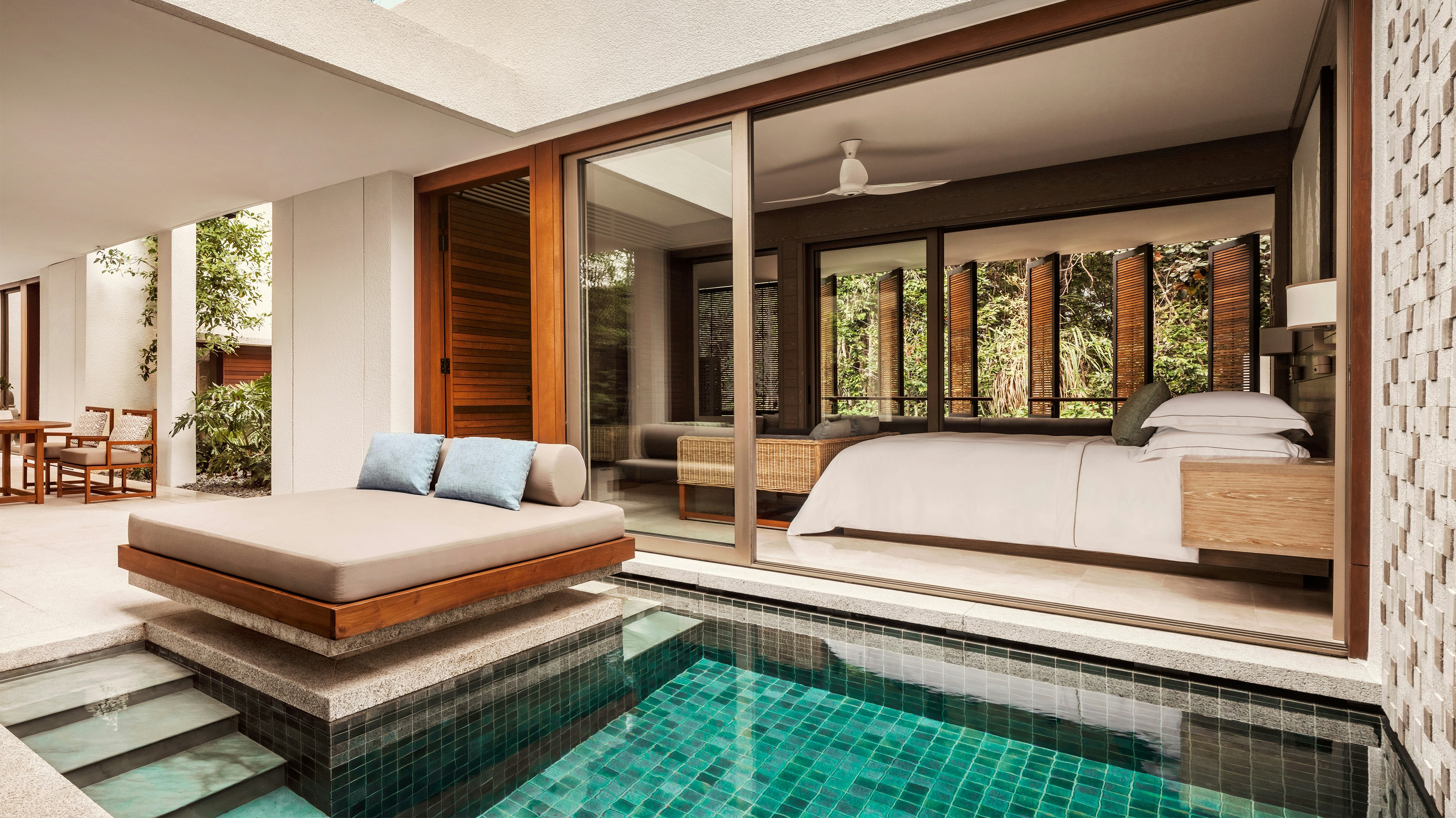 Grand, Rainforest, Pool, Suite