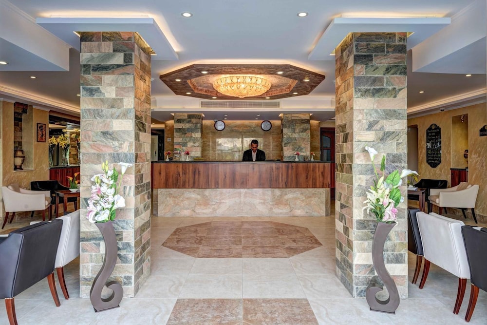 MIRITA HOTEL 7/36