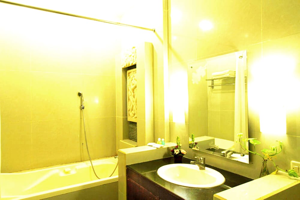 Nirmala Hotel 53/55