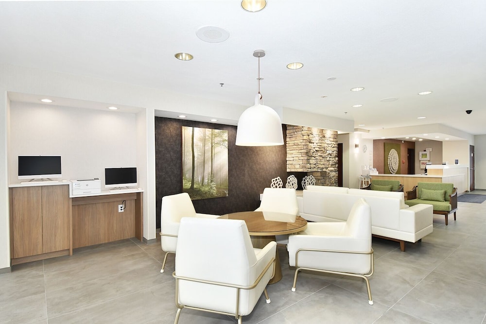 Fairfield Inn & Suites By Marriott Portland Airport 6/49