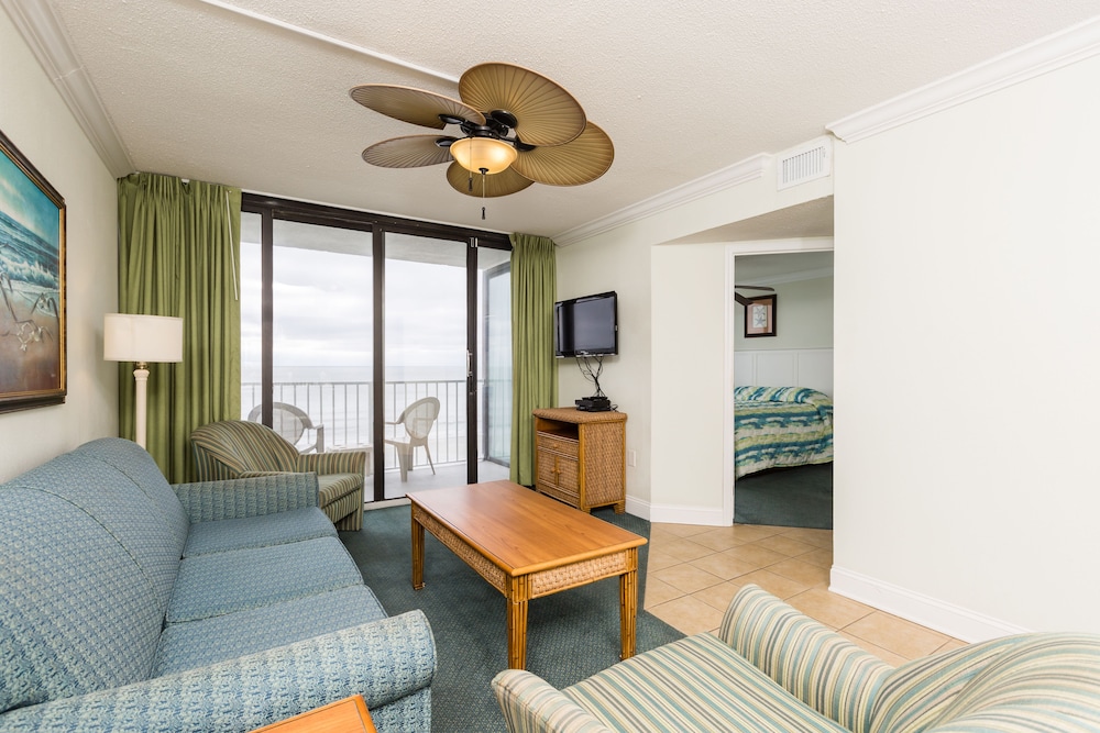Sands Beach Club 36/69
