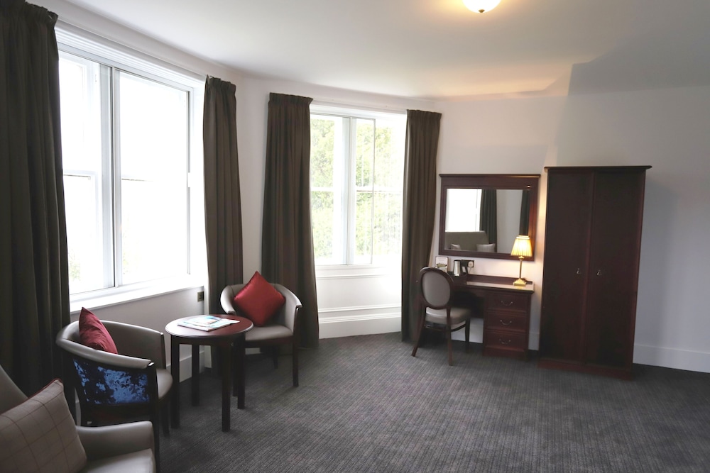 BEN WYVIS HOTEL 41/58