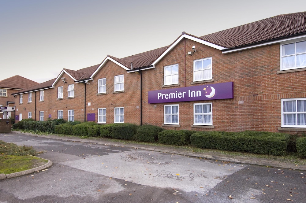 Premier Inn Warrington - A49/M62 J9 37/40