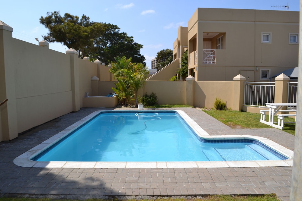 Smithland Guest Apartments 40/50