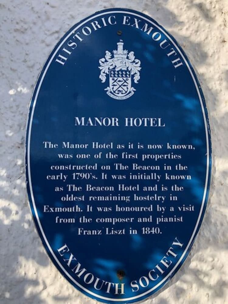 THE MANOR HOTEL 5/71