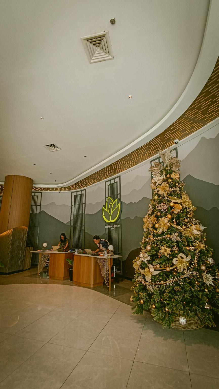 Kebayoran Park Hotel 7/57