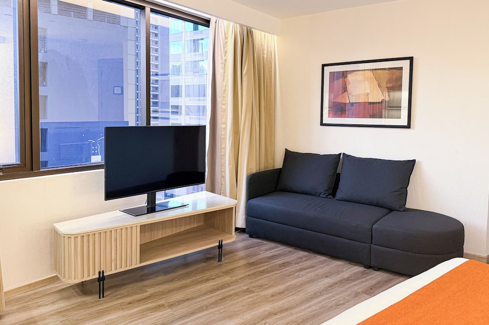 City Garden Hotel Makati 51/71