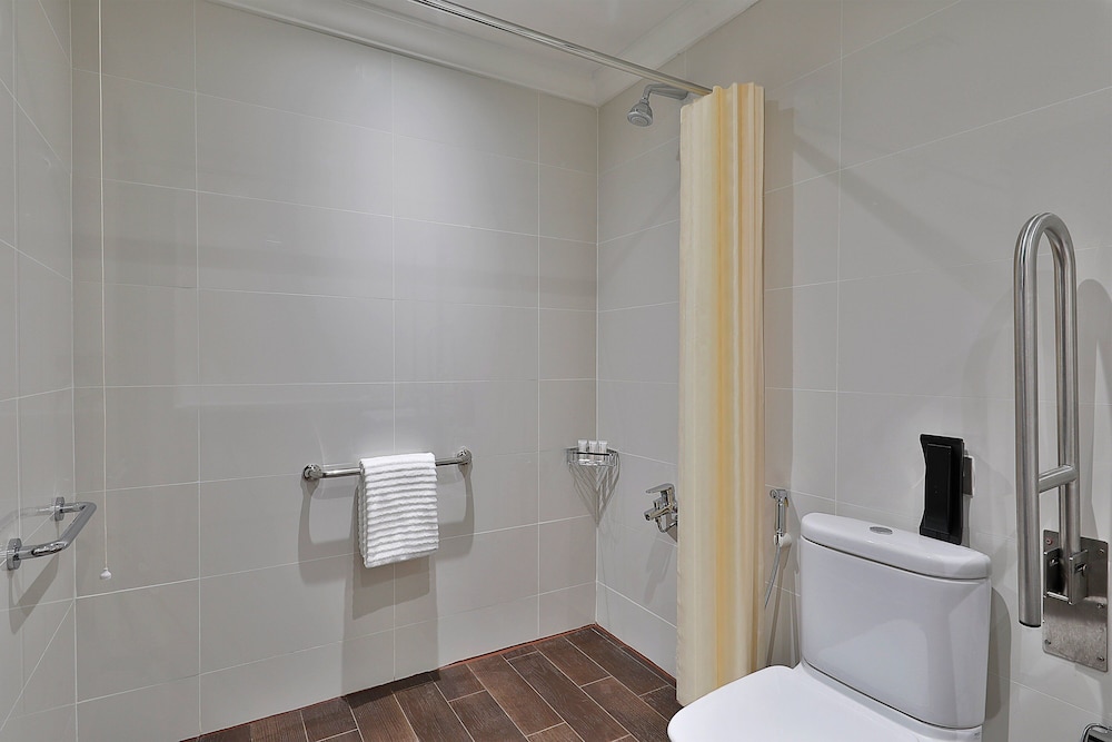 Le Meridien Mina Seyahi Beach Resort & Waterpark 11/53