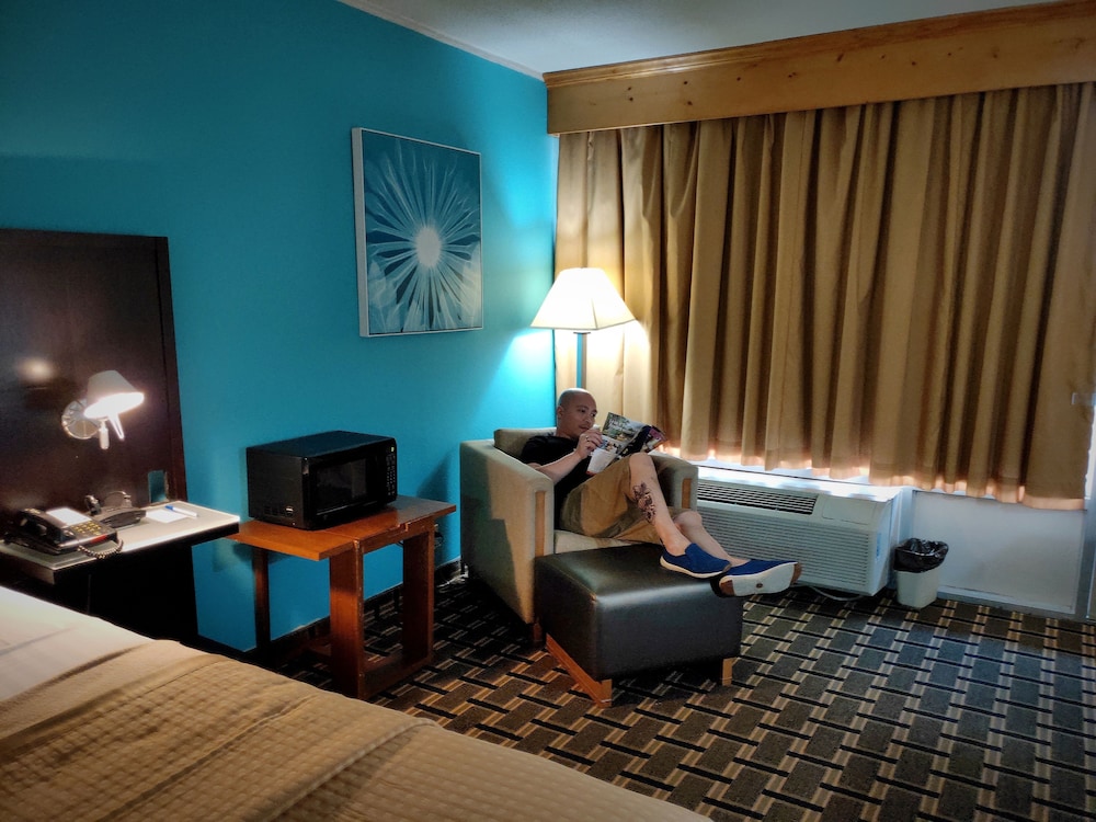 Discovery Inn Lafayette Airport I-10 22/35