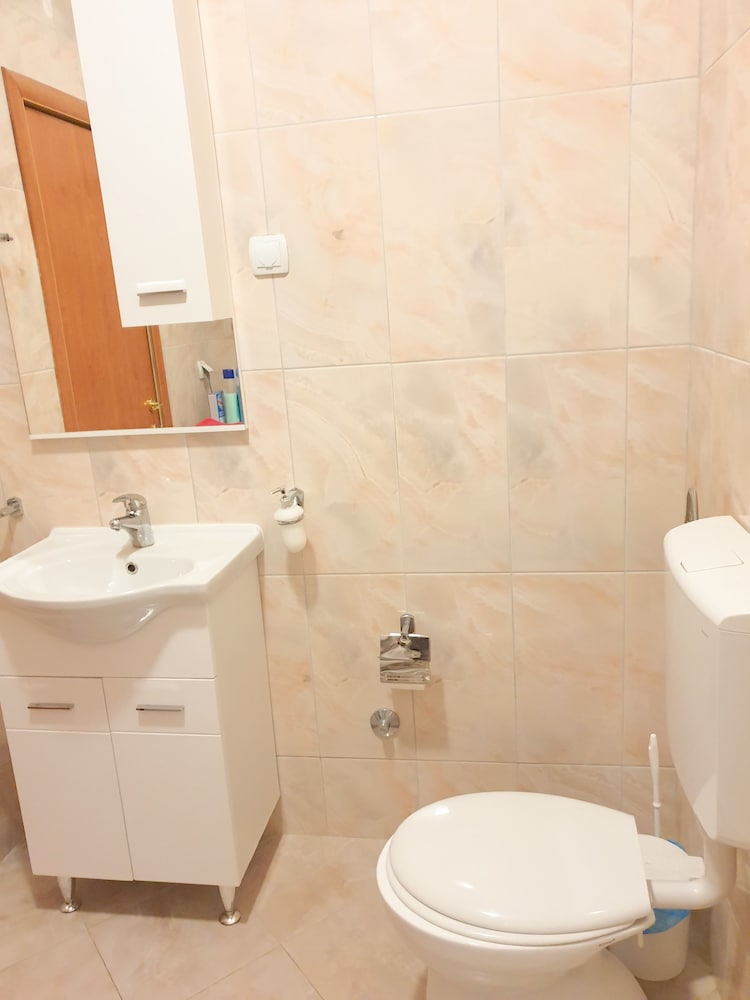 Apartments Lazarevic 48/50