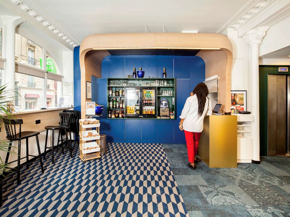 Ibis Styles Paris Cadet Lafayette 7/50