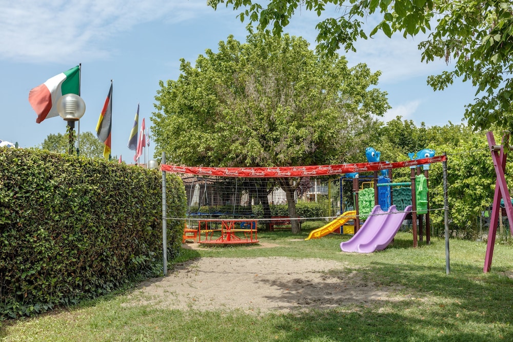 Residence Villaggio Tiglio 8/32