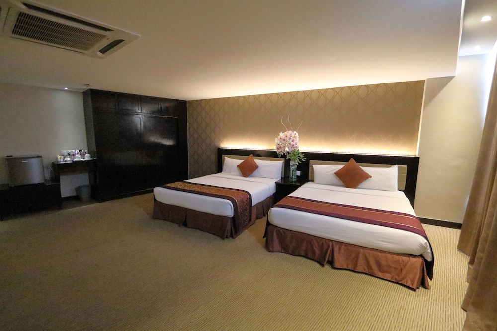 PREMIER, 2 QUEEN BEDS