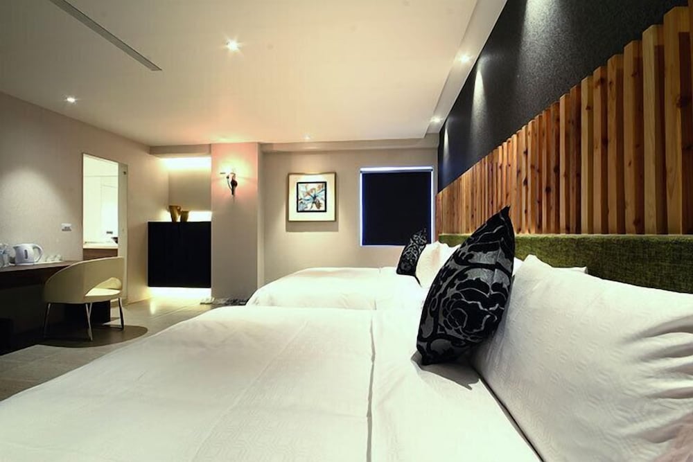Leesing Hotel Fongshan 24/50