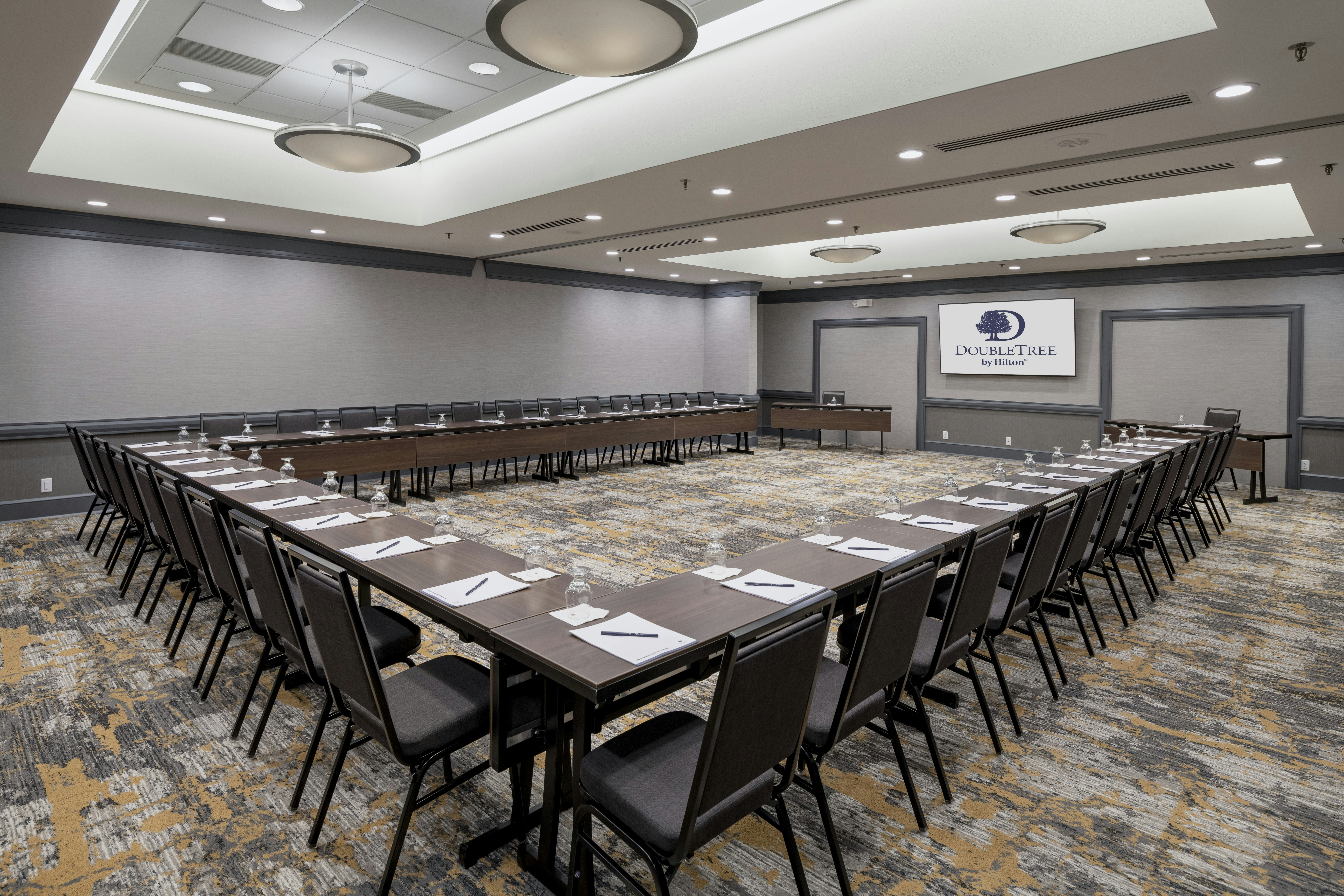 Doubletree By Hilton Madison East 27/36