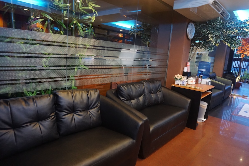 Bangkok Travel Suites 30/56