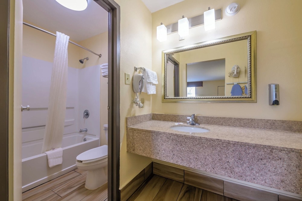 Motel6 Forsyth, GA – Tift College 37/38