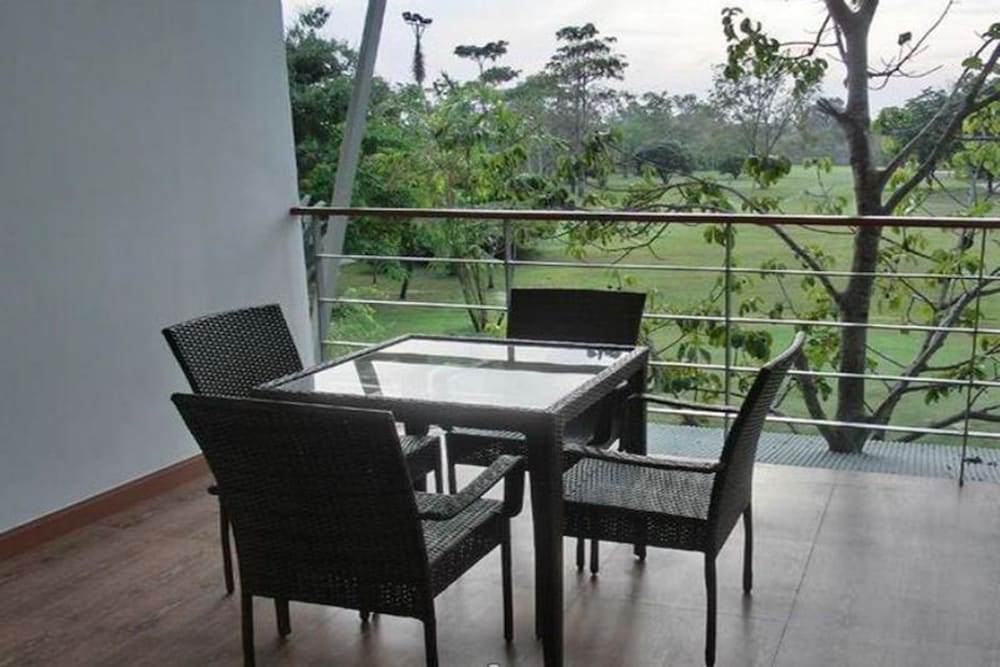 Baan Suan Khunta Golf Resort 56/67