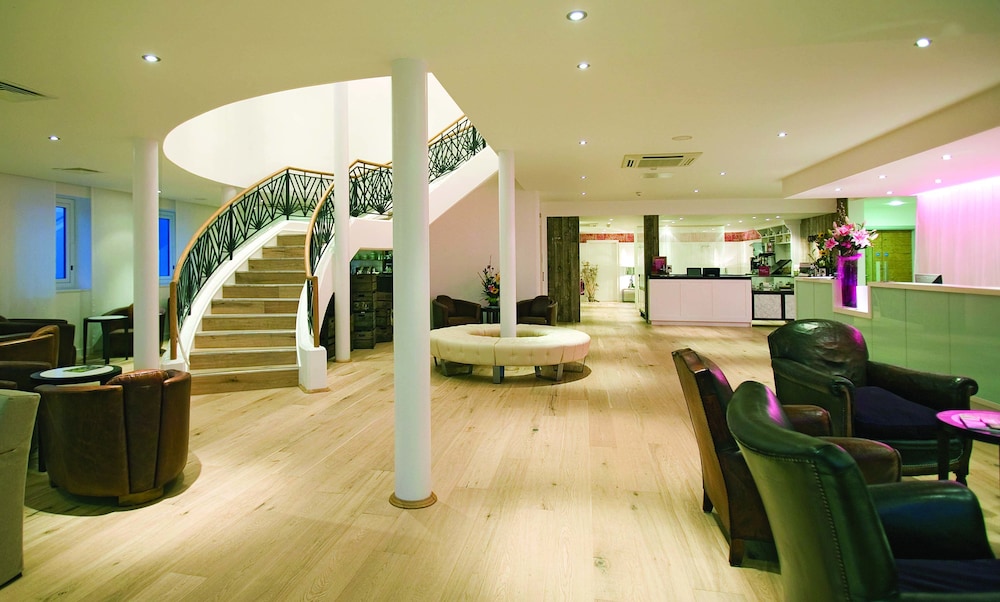 St Moritz Hotel 34/50