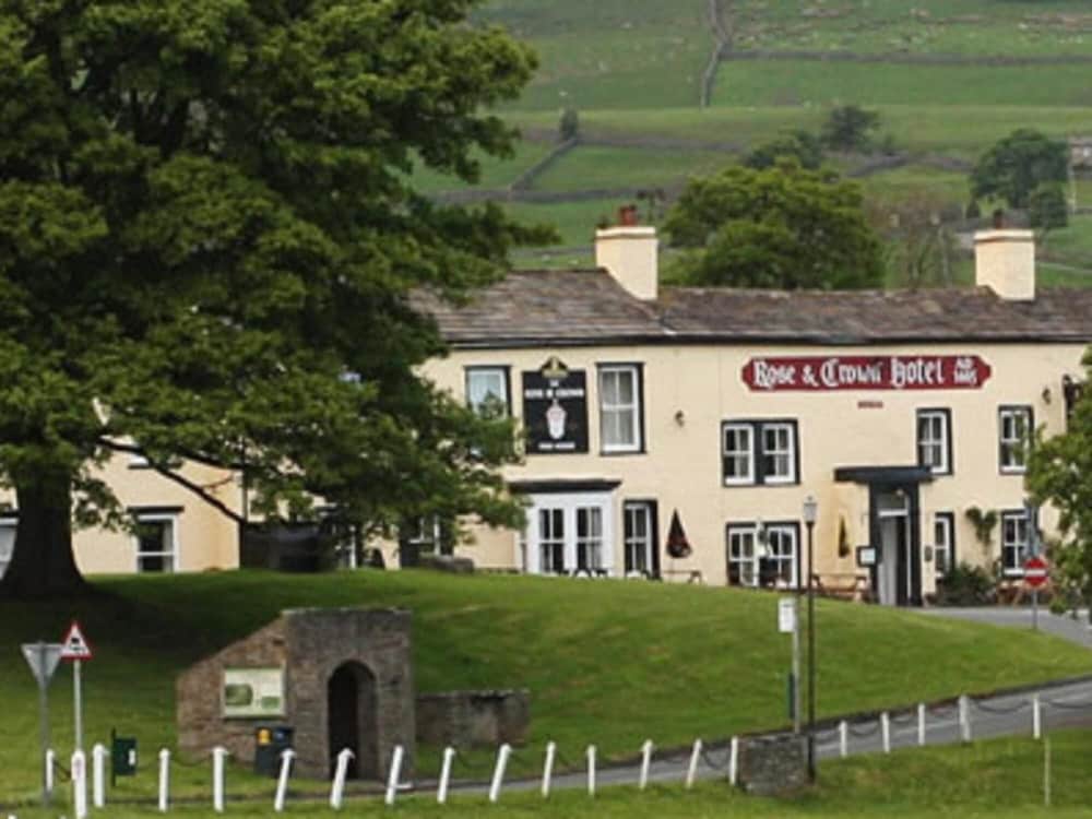 OYO Rose & Crown Hotel 36/42