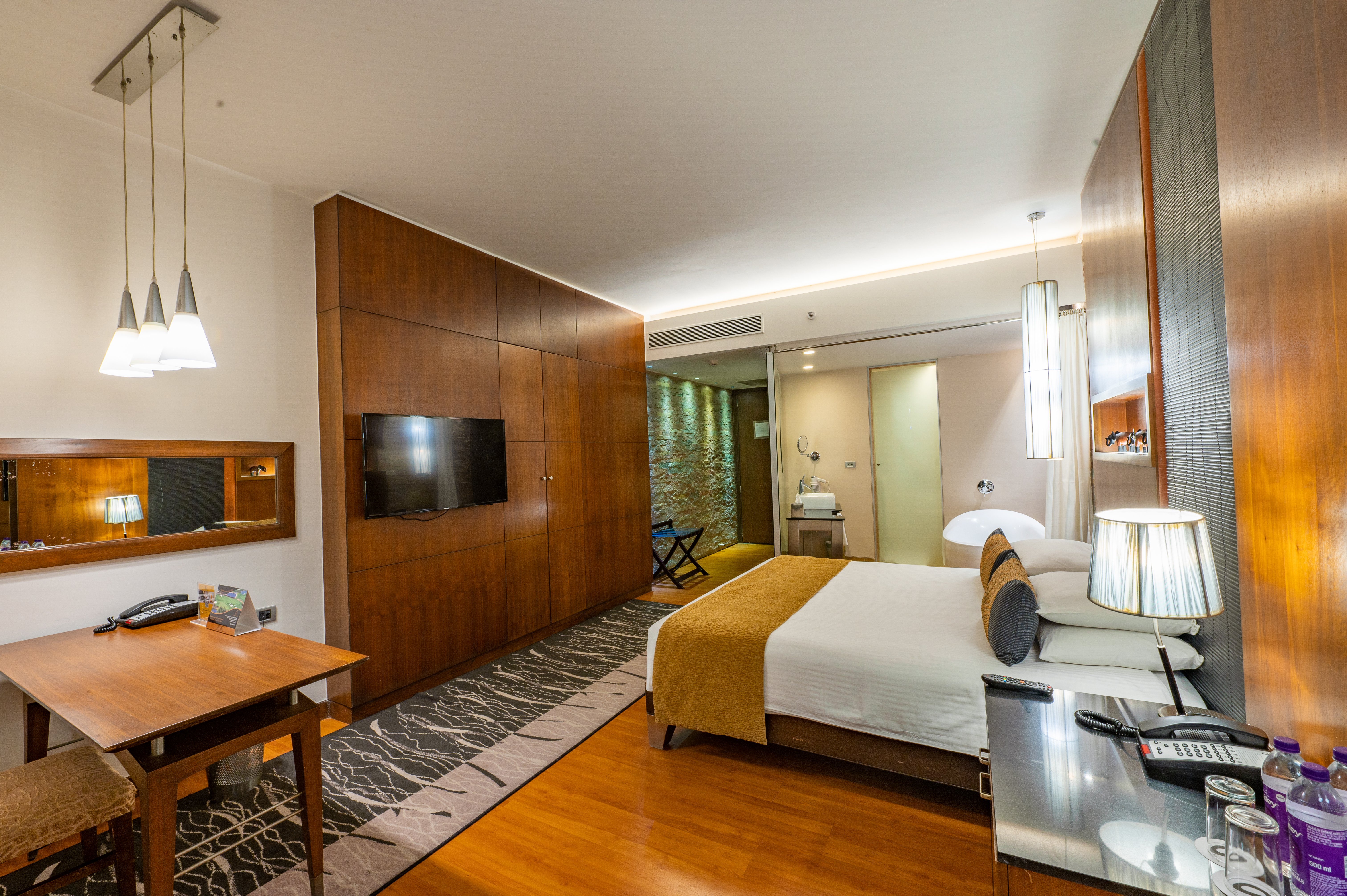 The O Hotel 17/50