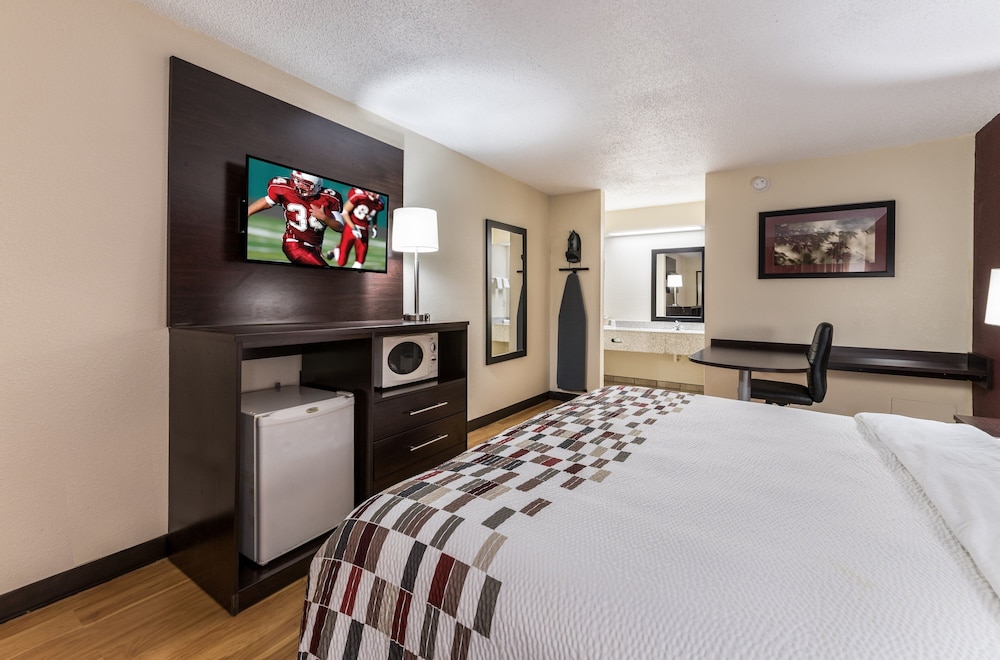 Red Roof Inn Indianapolis - Castleton 9/26