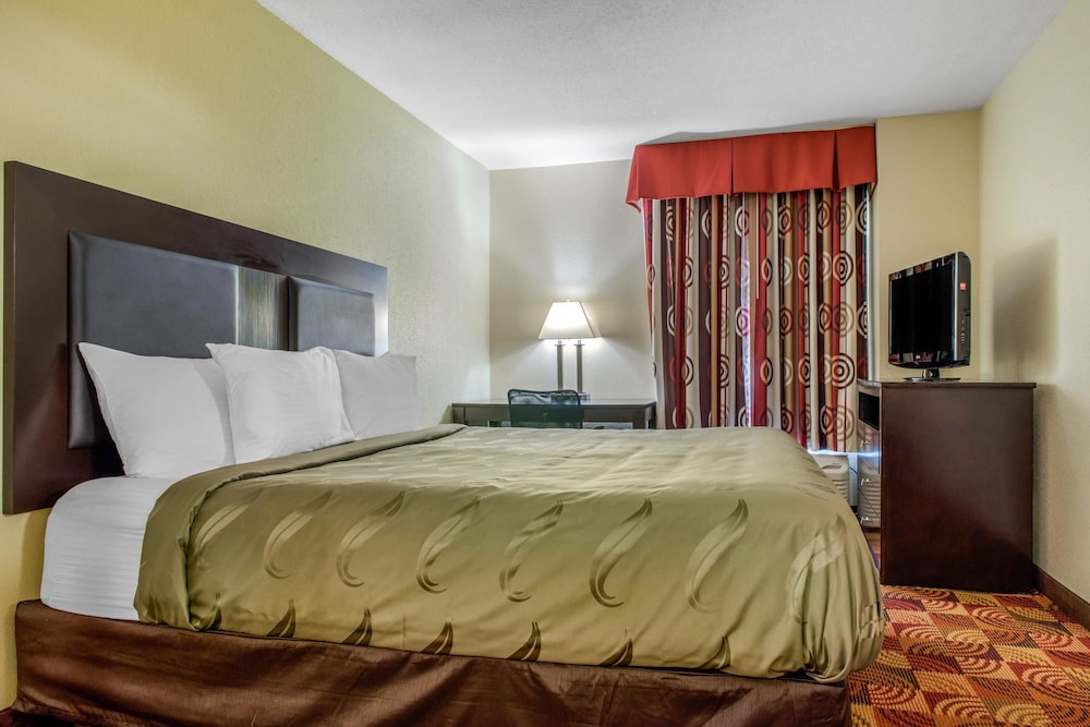 Quality Inn Bloomington Near University 17/39